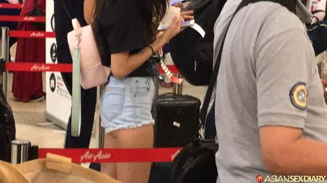 Skinny japanese cutie Amateur gets her shaved pussy licked and fingered