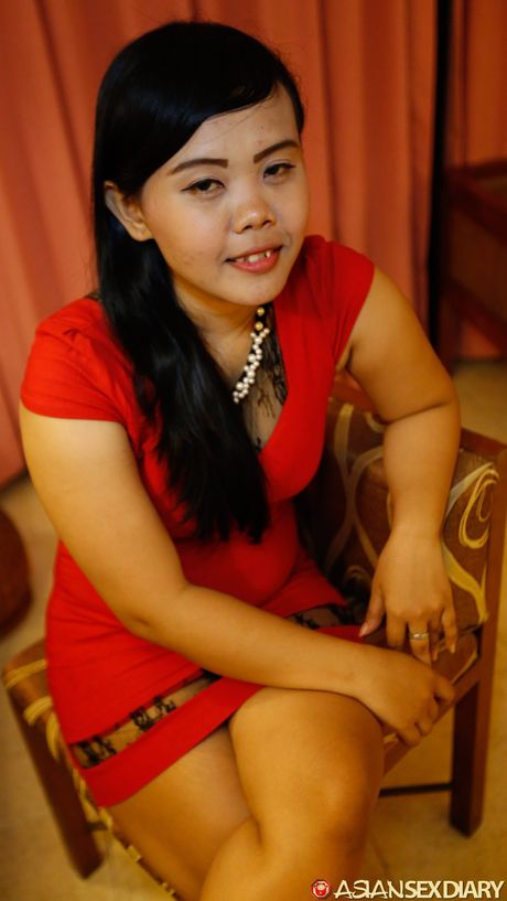 Asiatisk MILF Ice B tager en sæd i røv efter et fuck