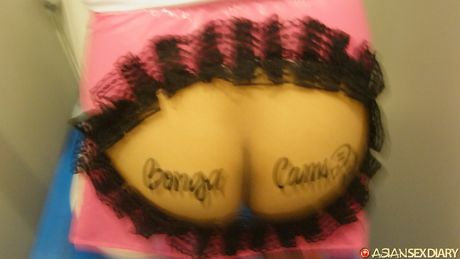 亞洲業餘少女在穀倉裡被操毛茸茸的陰戶