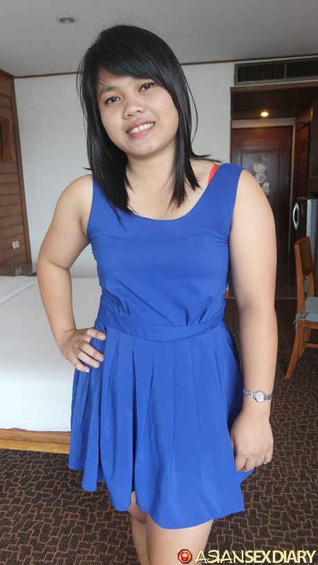 亞洲美女業餘愛好者被操毛茸茸的陰戶並被射在臉上