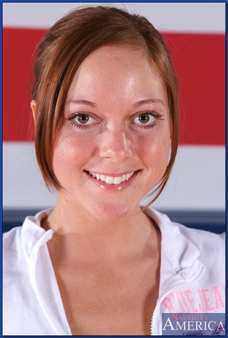 Sporty american teen Scarlett Fay gets her face and pussy fucked on the tennis court