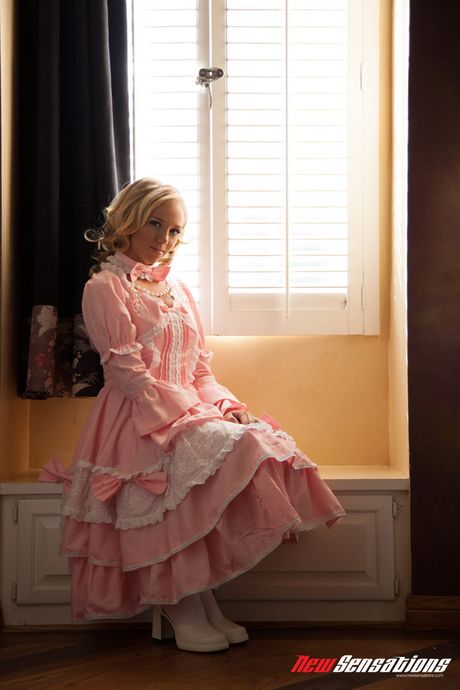 金髮美國封面女郎 Tracey Sweet 的毛茸茸陰戶被猛乾