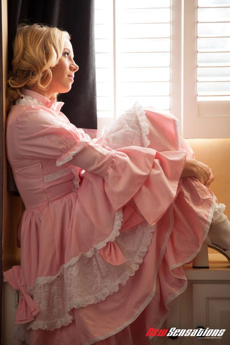 金髮美國封面女郎 Tracey Sweet 的毛茸茸陰戶被猛乾