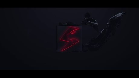 Lænende russisk skønhed Sasha Paige bliver dobbelt penetreret i et gruppesex