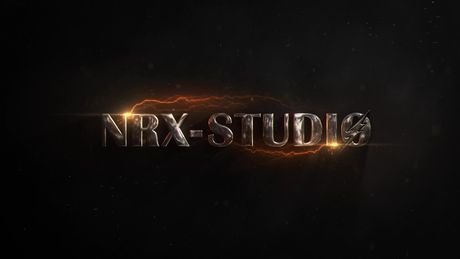 苗條的俄羅斯金髮蘿莉波普在群交中被雙重操