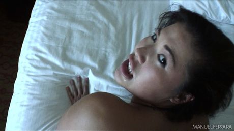 Asian pornstar London Keyes sucks a dick before POV sex on a bed