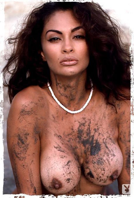 P: Playboy Plus 與 Lorraine Michaels、Suzi Simpson、Angela Melini、Kimberly McArthur、Victoria Alynette Fuller、Neriah Davis 等人的最佳照片