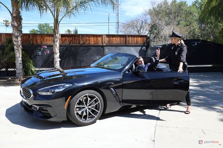 Blonde police officer Cherry Kiss gets her pussy and ass fucked by a driver