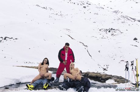 Hot MILFs Gina Blonde & Vanessa Virgin get rammed in an outdoor orgy