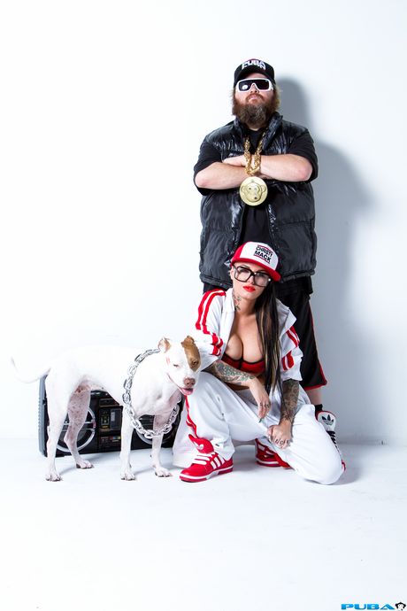 Brunette american stunner Christy Mack strips to her glasses and reveals her big melons