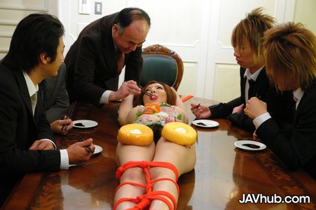 Asian beauty Yuna Hirose gets her pussy licked and dicked by a horny guy