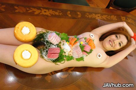 Asian beauty Yuna Hirose gets her pussy licked and dicked by a horny guy