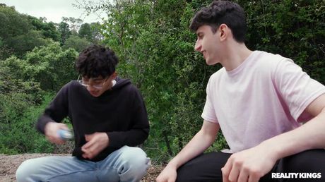 Blond american Mom Jordan Maxx gets her twat eaten out and dicked by a young man