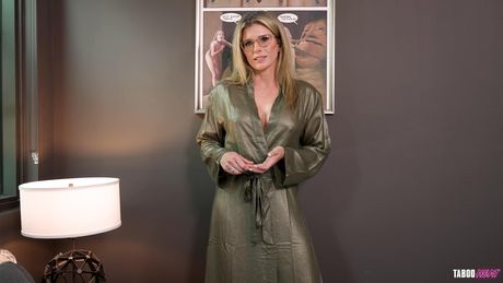 Blonde american Mommy Cory Chase gets her pussy drilled by her stepson