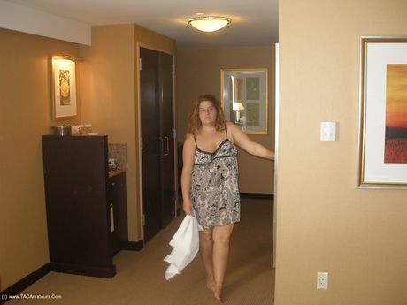 Mature woman Gangbang Momma has sex with a younger man