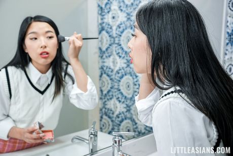 British cutie Elle Lee gets her twat rammed by a white guy