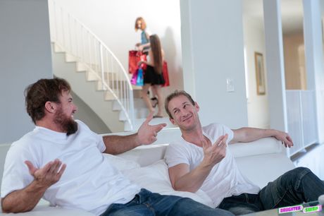 Sexy girls Arielle Faye and Pepper Hart get double fucked in a foursome