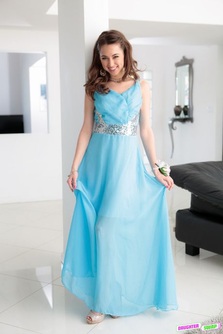 Baberne er også glade for at tage en cumshot i munden.