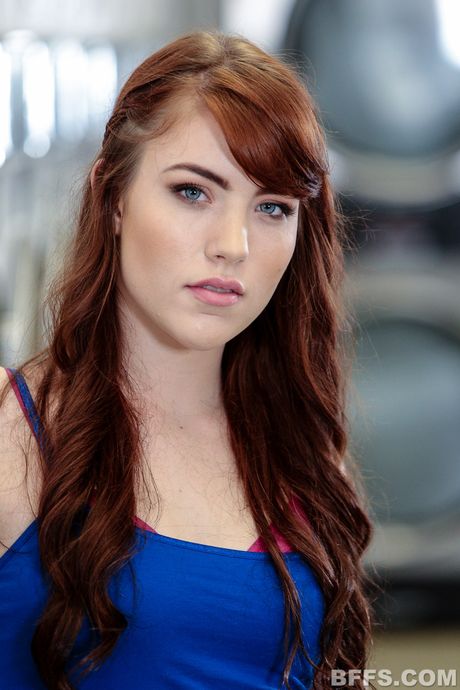 Four hot teens show their amazing melons and spread their pussies in a group show