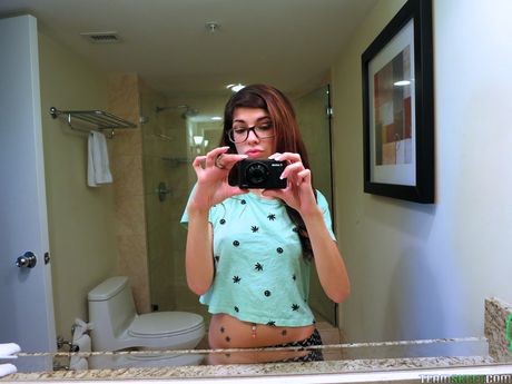 Nerdy american teen Ava Taylor gets her pussy licked and dicked by her stepbro