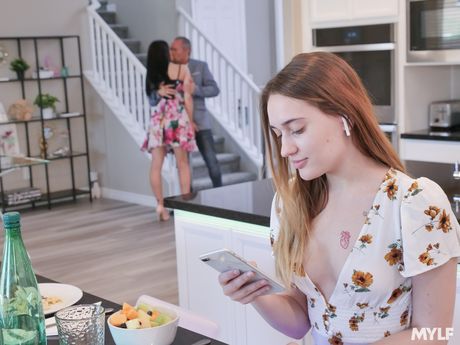 Brunet russian wife Crystal Rush gets her pussy licked and banged in the kitchen