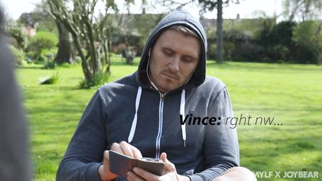 Fantastisk fransk kone Anissa Kate får sine fantastiske bryster og fisse hårdt dicked