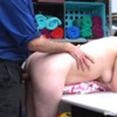 Sexy american MILF Sovereign Syre gets her twat filled with a big dick