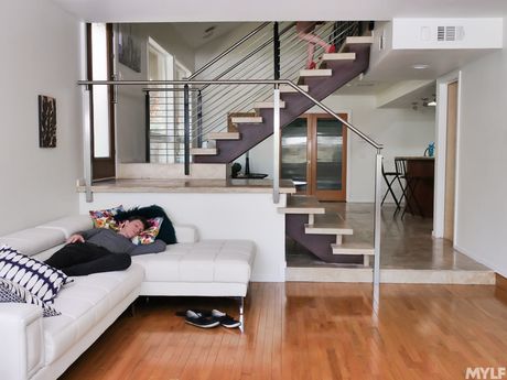 Fantastisk mor Summer Hart får sin twat fyldt af en ung mand