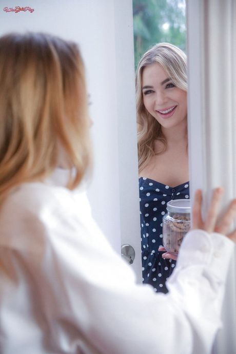 Lesbian cuties Blair Williams and Carter Cruise lick pussies on a bed