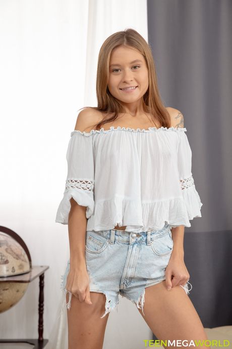 Fresh-Faced russian blonde Skye Wood gets on top a dick after it was in her mouth